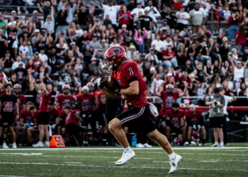 Wildcats Explode for 91 Points in Road Rout of Western New Mexico