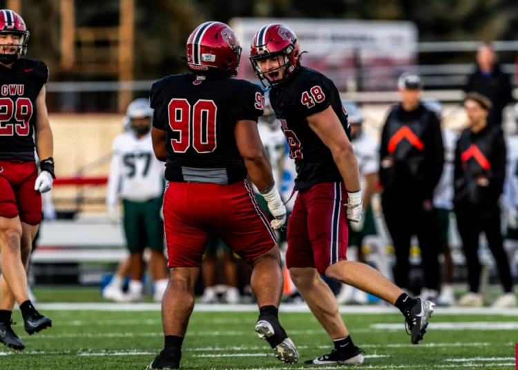 Wildcats Shut Down Greyhounds in 58-7 Victory