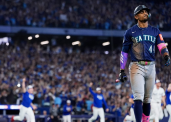 Heartbreak as Seattle falls one game short of 1st World Series