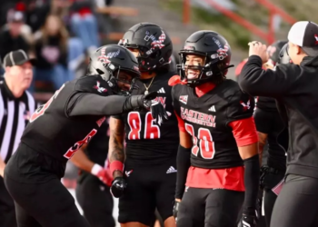 Defense stifles Bears as Eagles win on senior day