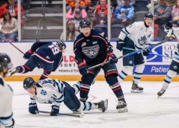 The Tri-City Americans (2) vs Vees (3)