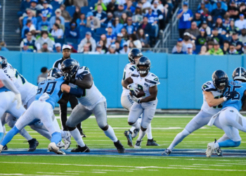 Seahawks Jump To Big Lead, Hang On For 30-24 Win Over Titans