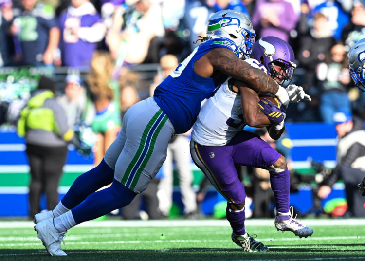 Seahawks Defense Dominates In Shutout Victory Over Vikings