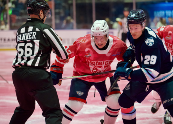 Americans blanked at home by Vees