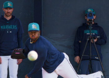 With Ferrer on board, Mariners go into '26 with extra lefty weapon