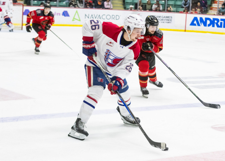 Chiefs make late push but fall short against Cougars Saturday, 4-3 (Photo: chl.ca)
